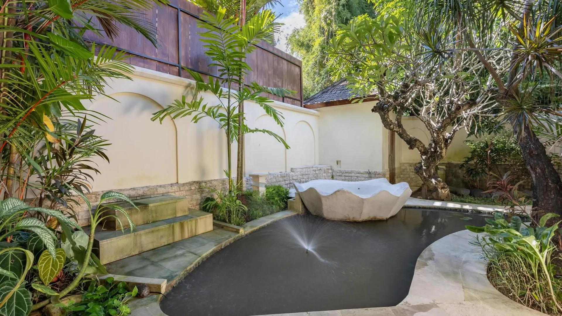 **** Hotel Cove Urbanest Inn Seminyak  Indonesia