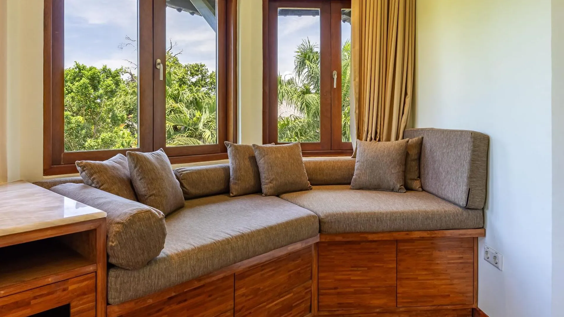 Hotel Cove Urbanest Inn Seminyak